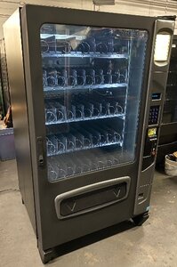 Refurbished USI 3565 Combo Vending Machine