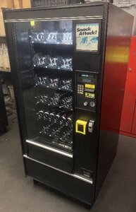 Refurbished Mid Size Automatic Products 121 Snack Vending Machine